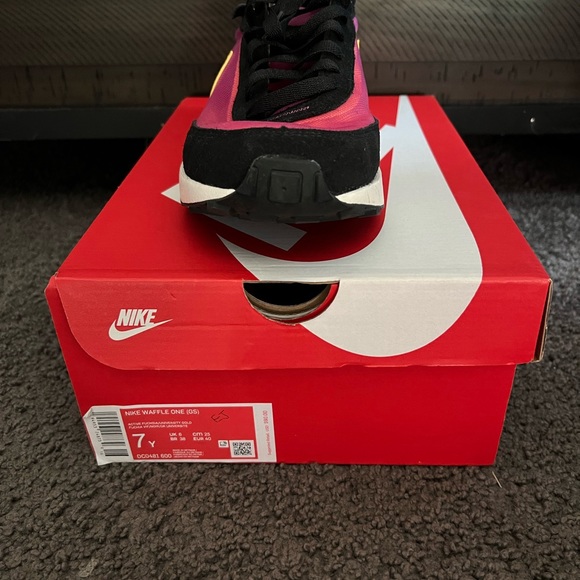 Nike Waffle - Picture 3 of 3
